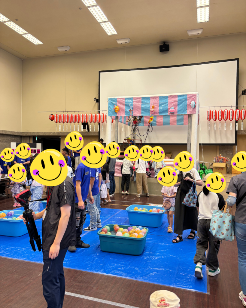 ヤングヤング夏祭り会場内のヨーヨーすくいとスーパーボールすくいの様子